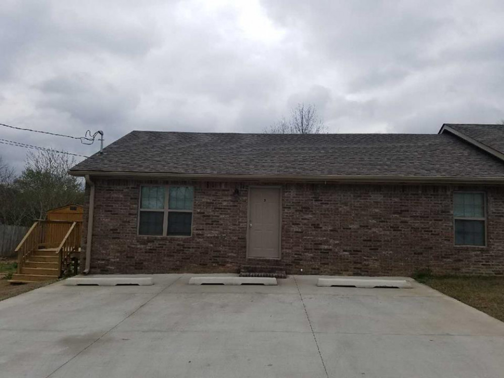  3BD/1Bath, Newer Construction